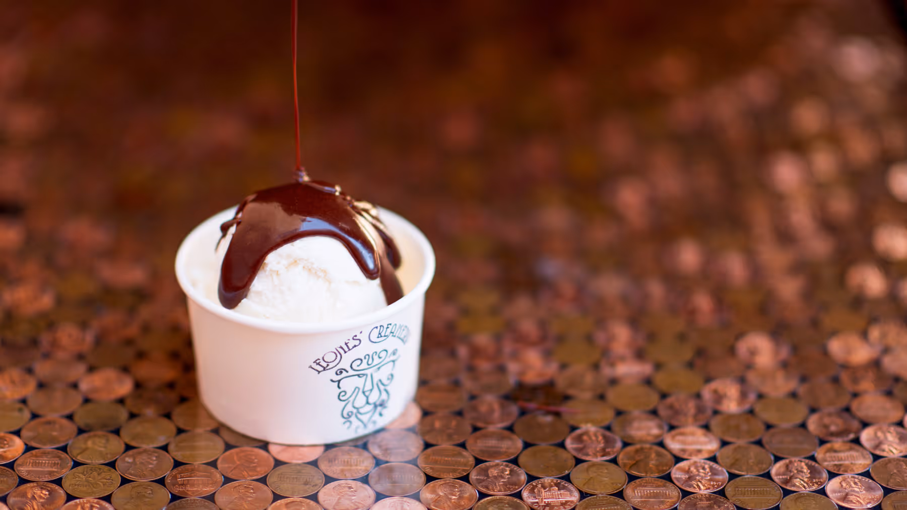 chocolate-sauce.avif