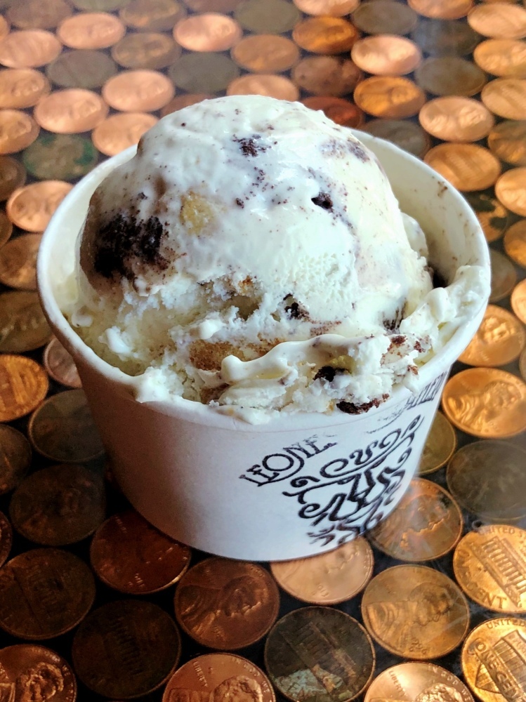 A spin on the classic cookies 'n cream! We start with our Sweet Cream and throw in Oreos AND our housemade chocolate chip cookies. It's a crowd pleaser, guaranteed.