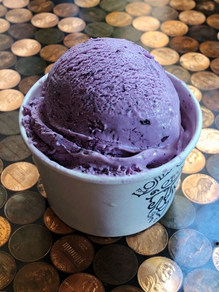 We use real huckleberries (no syrups or extracts!) to make this deeeelicious, fruity concoction. This crowd-favorite goes fast, so stop in soon if you catch it on our board!