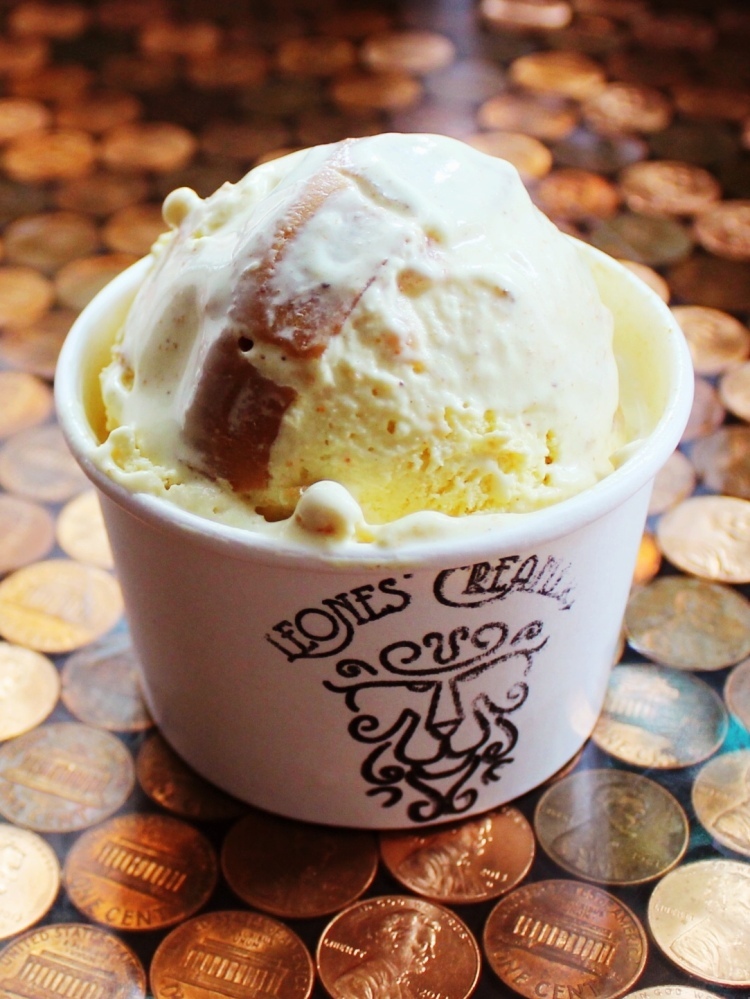 Creamy, sweet, curry ice cream with a thick ribbon of peanut butter. Crazy delicious, and surprisingly addictive!