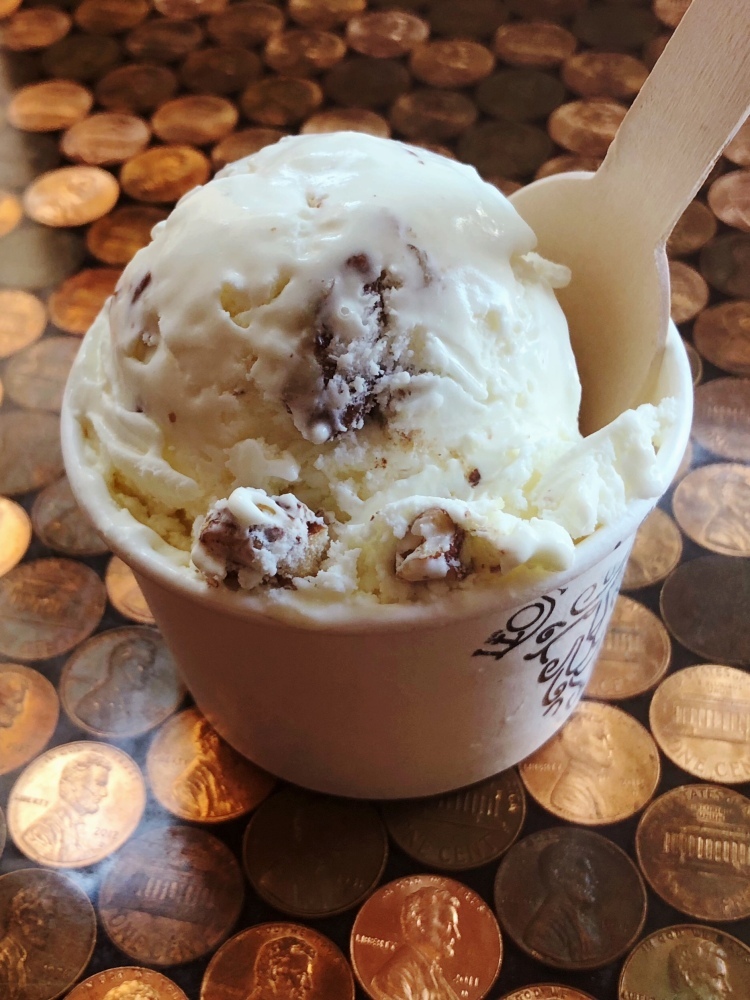 A nostalgic classic! Toasty, candied pecans folded into buttery, sweet ice cream. 