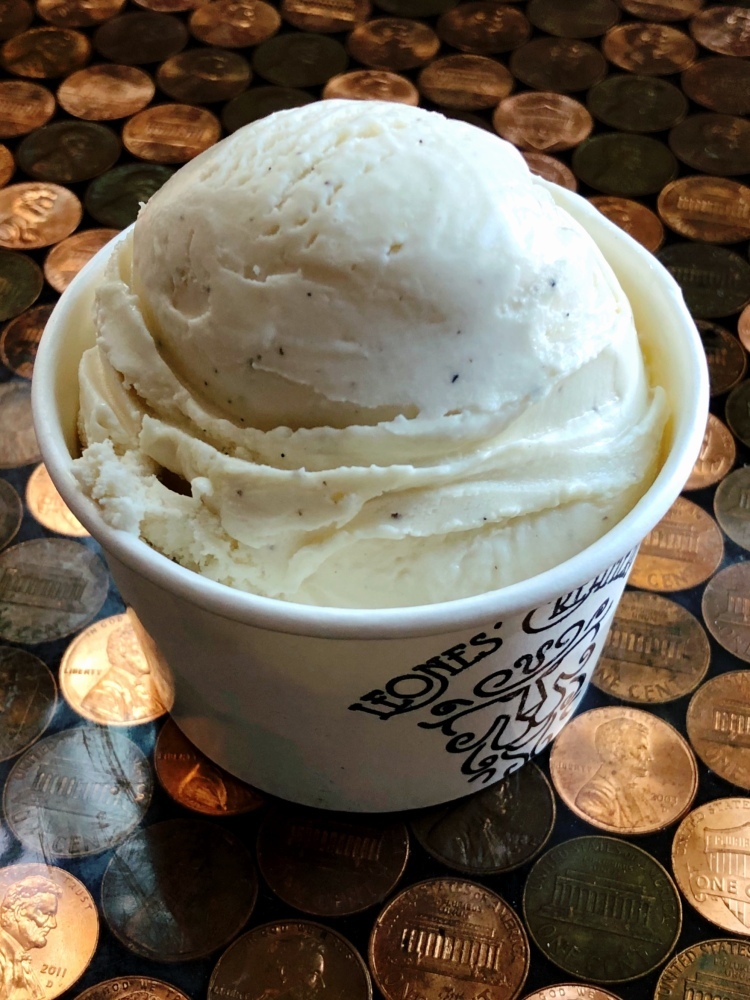 Peppercorns and vanilla beans steep and mingle together to create this cold and creamy customer favorite! Classically delicious (with just that little somethin' extra).